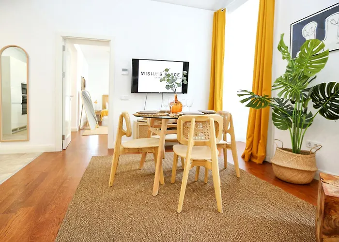 Beach Waves Apartment